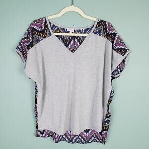 Pixley Indianan Chevron Graphic Print V-Neck Short Sleeve Tee Size Medium